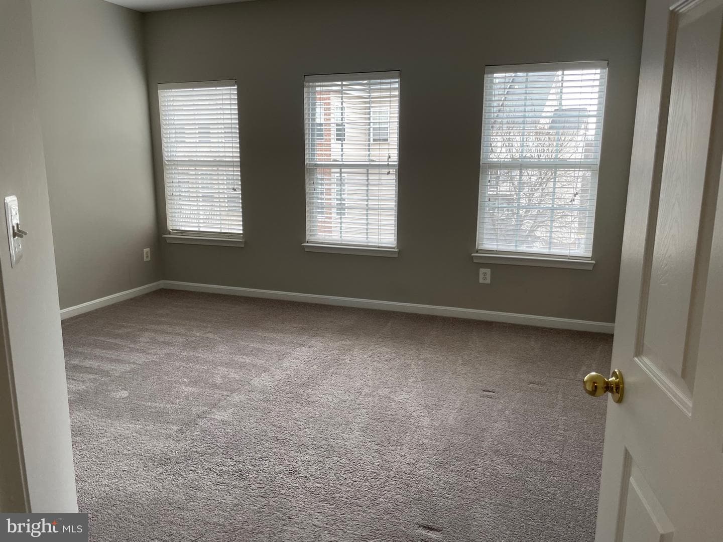 2665 Manhattan Place #02/303 photo 13