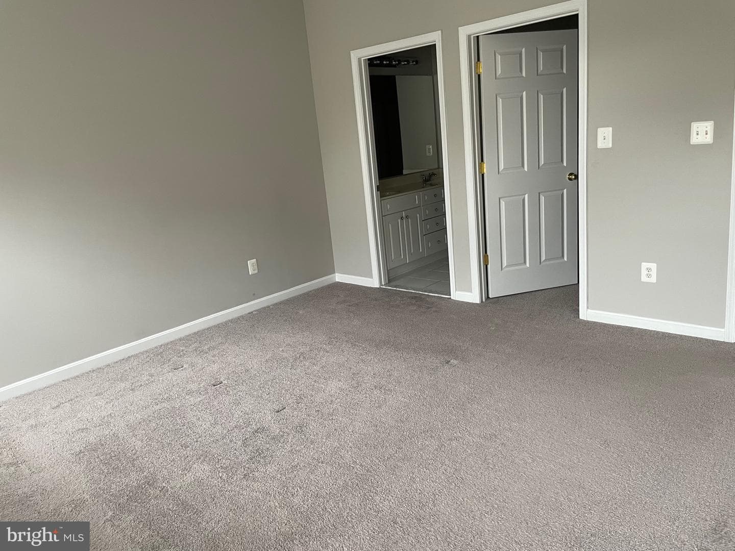 2665 Manhattan Place #02/303 photo 21