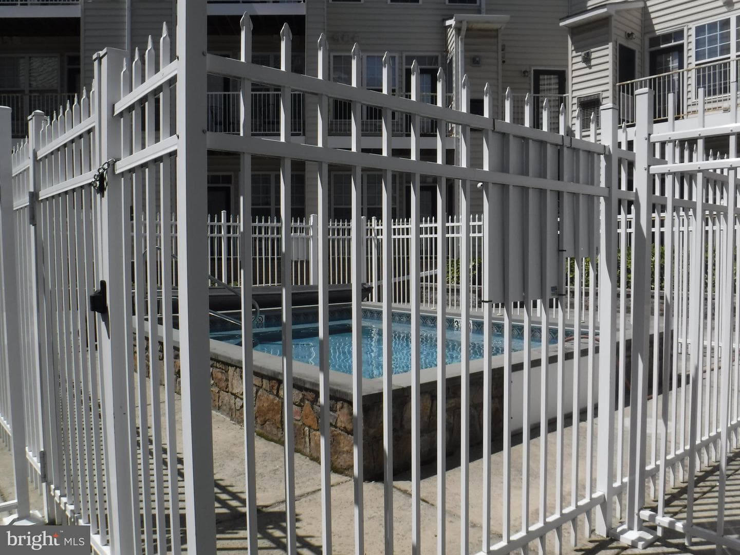 2665 Manhattan Place #02/303 photo 30