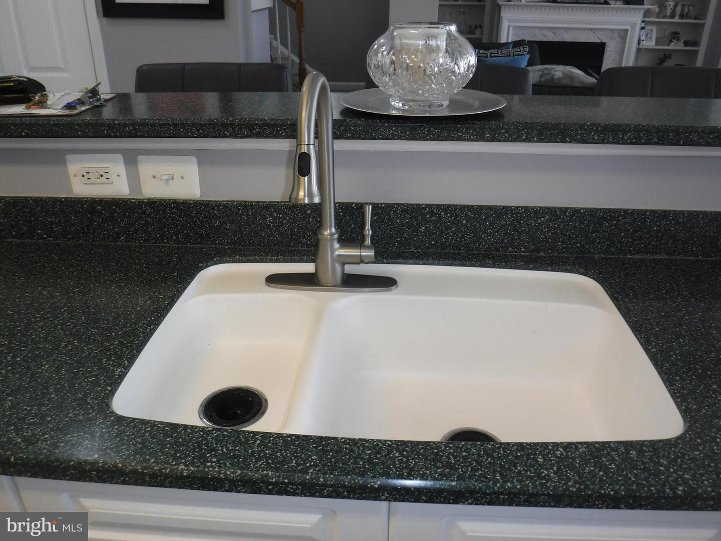 2665 Manhattan Place #02/303 photo 9