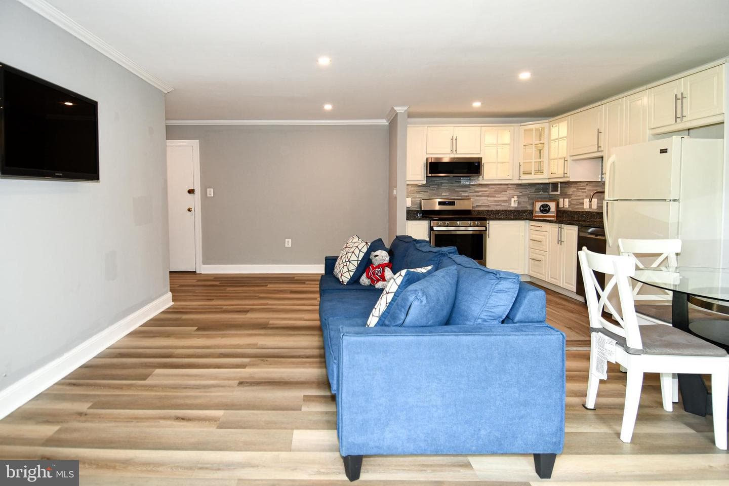 6137 Leesburg Pike #101 photo 15