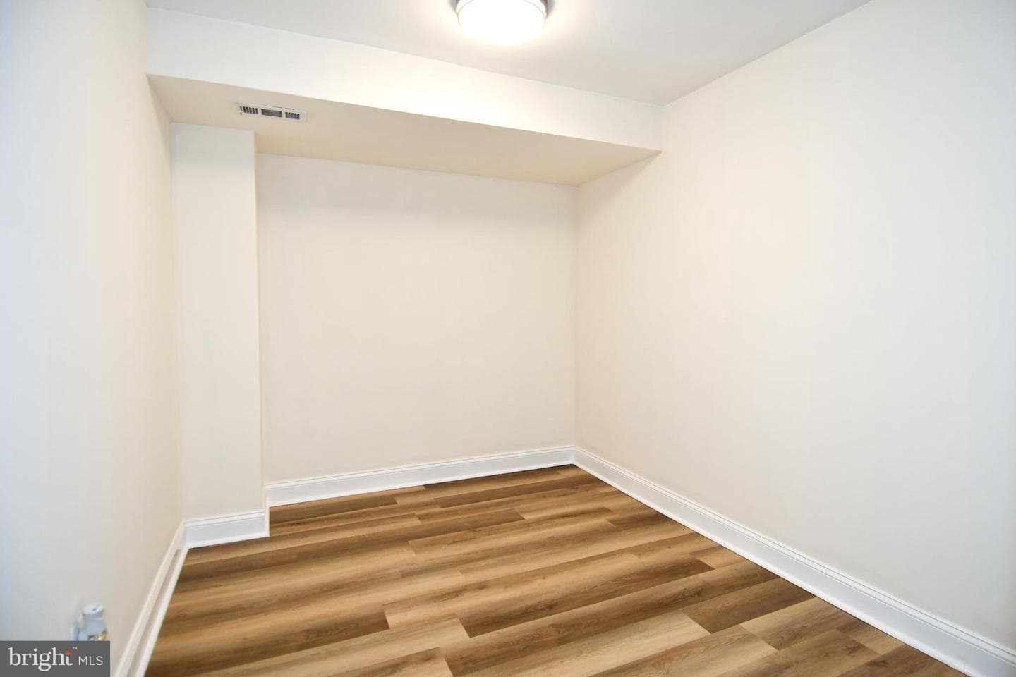 6137 Leesburg Pike #101 photo 23