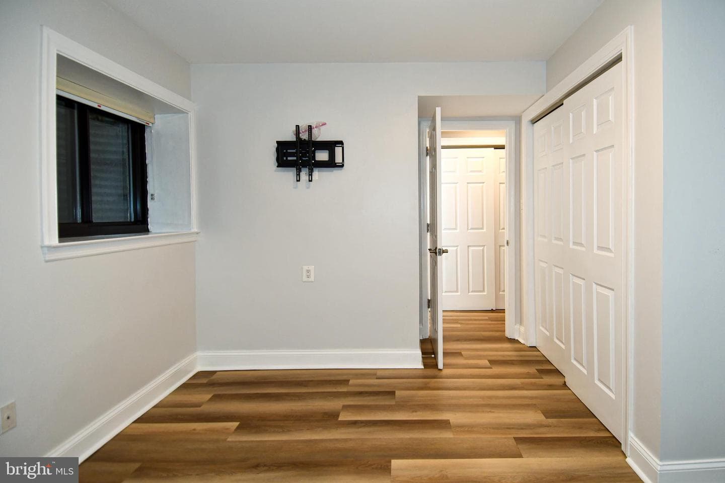 6137 Leesburg Pike #101 photo 27