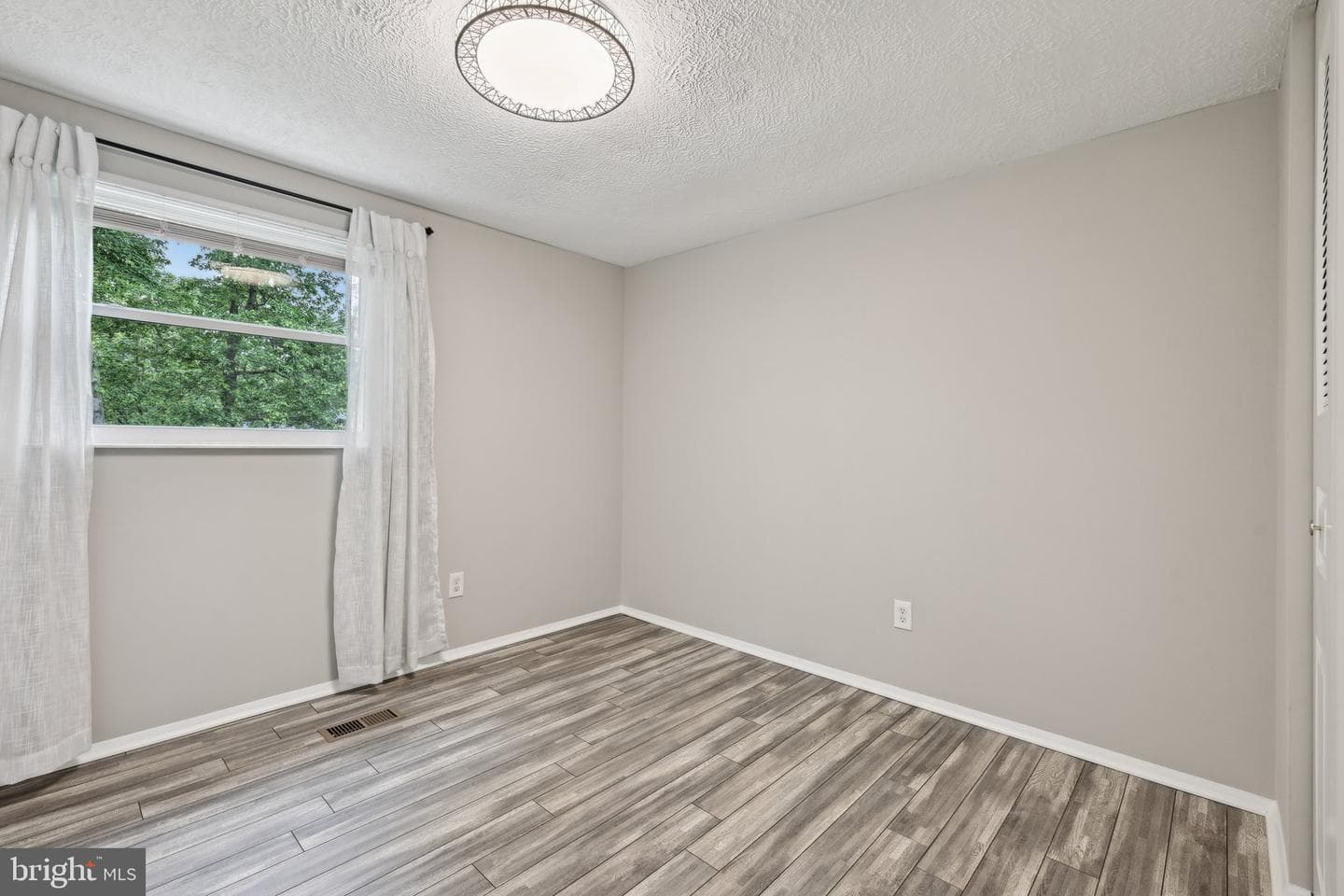 7112 Bonniemill Lane photo 27