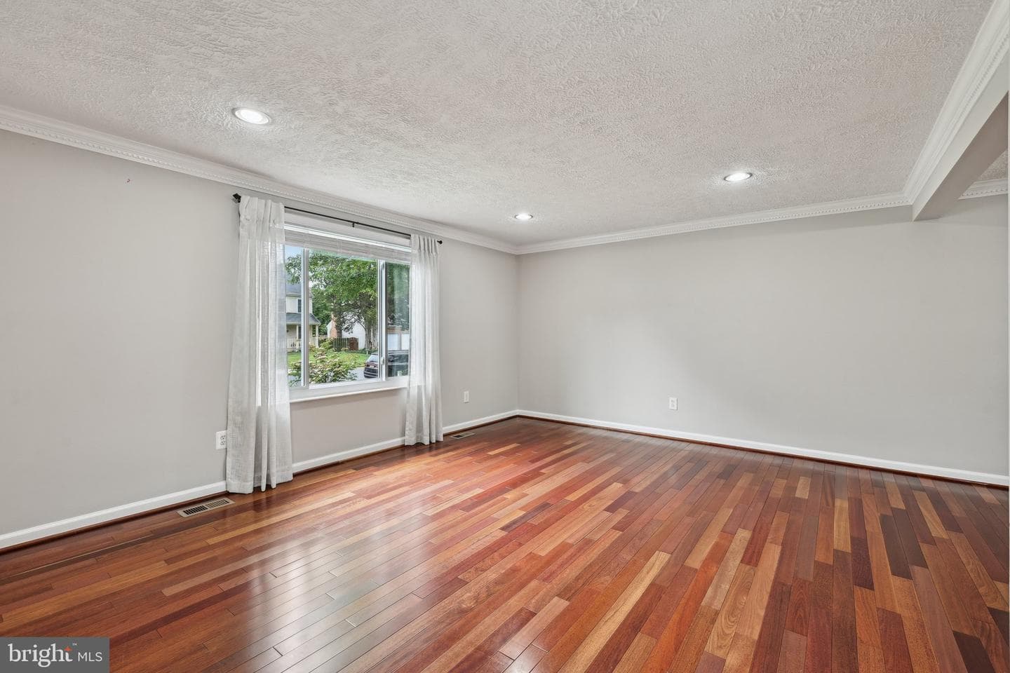 7112 Bonniemill Lane photo 3