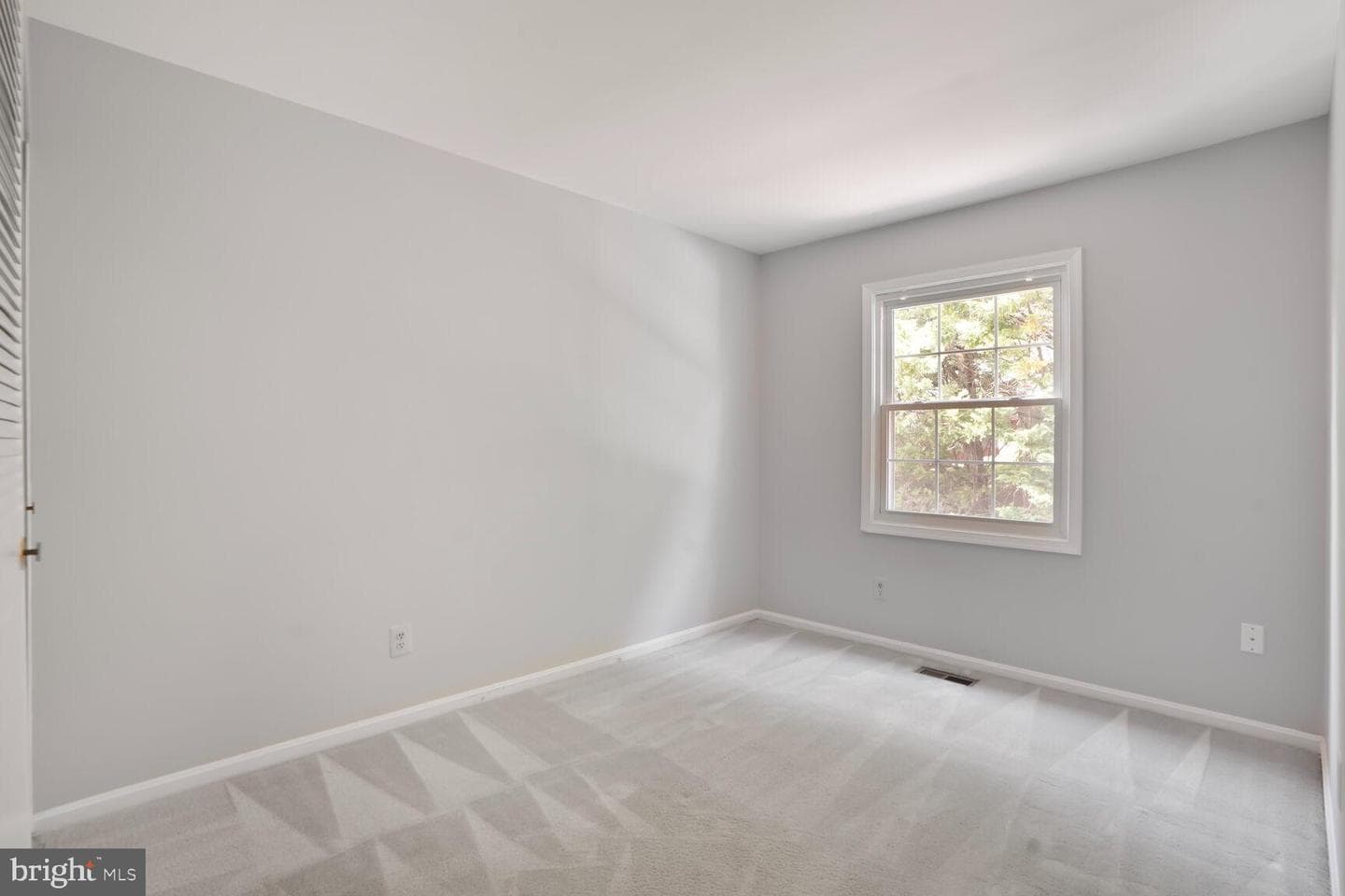 6033 Sweet Dale Court photo 17