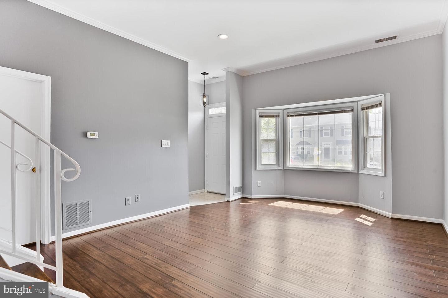 6033 Sweet Dale Court photo 3