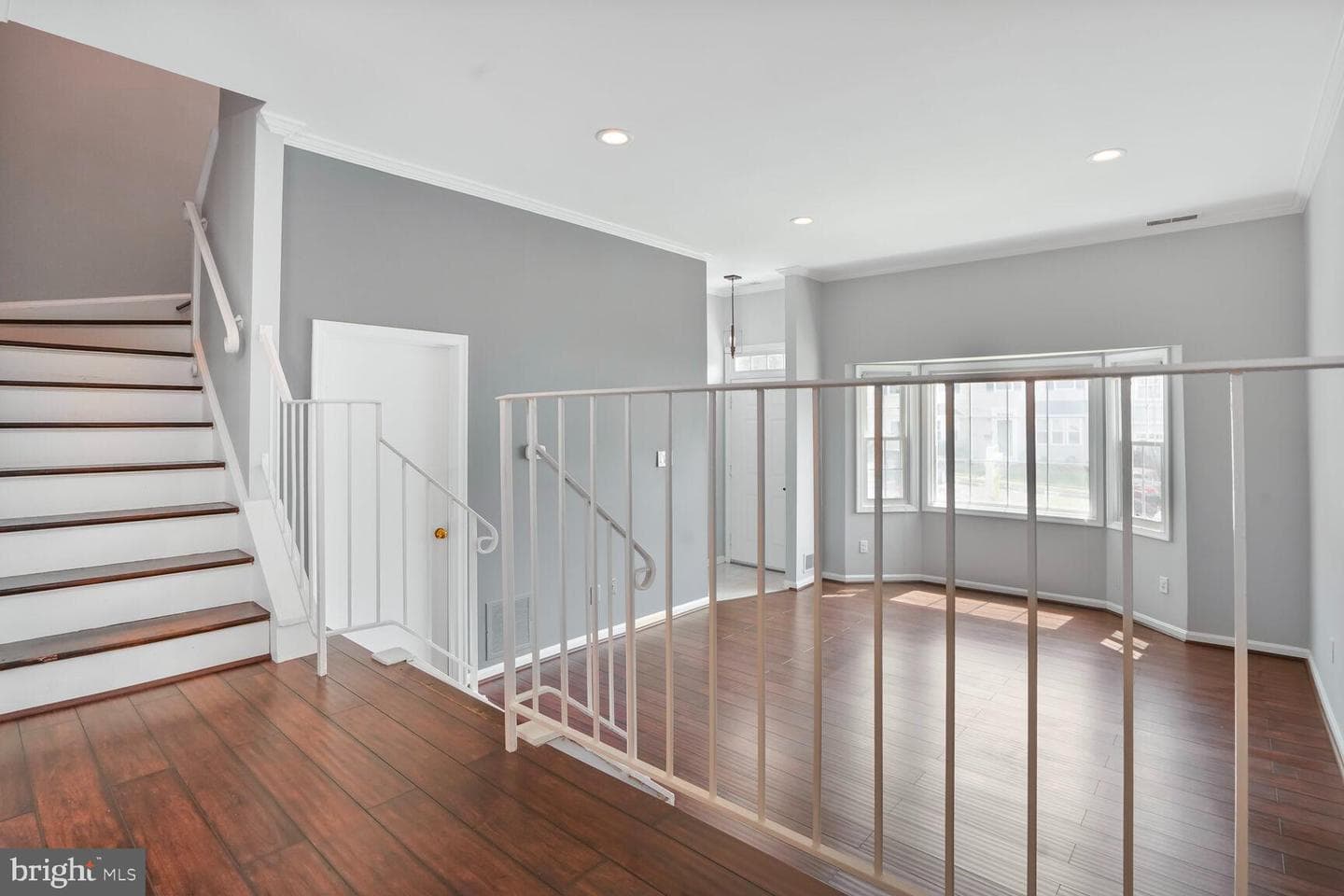 6033 Sweet Dale Court photo 6