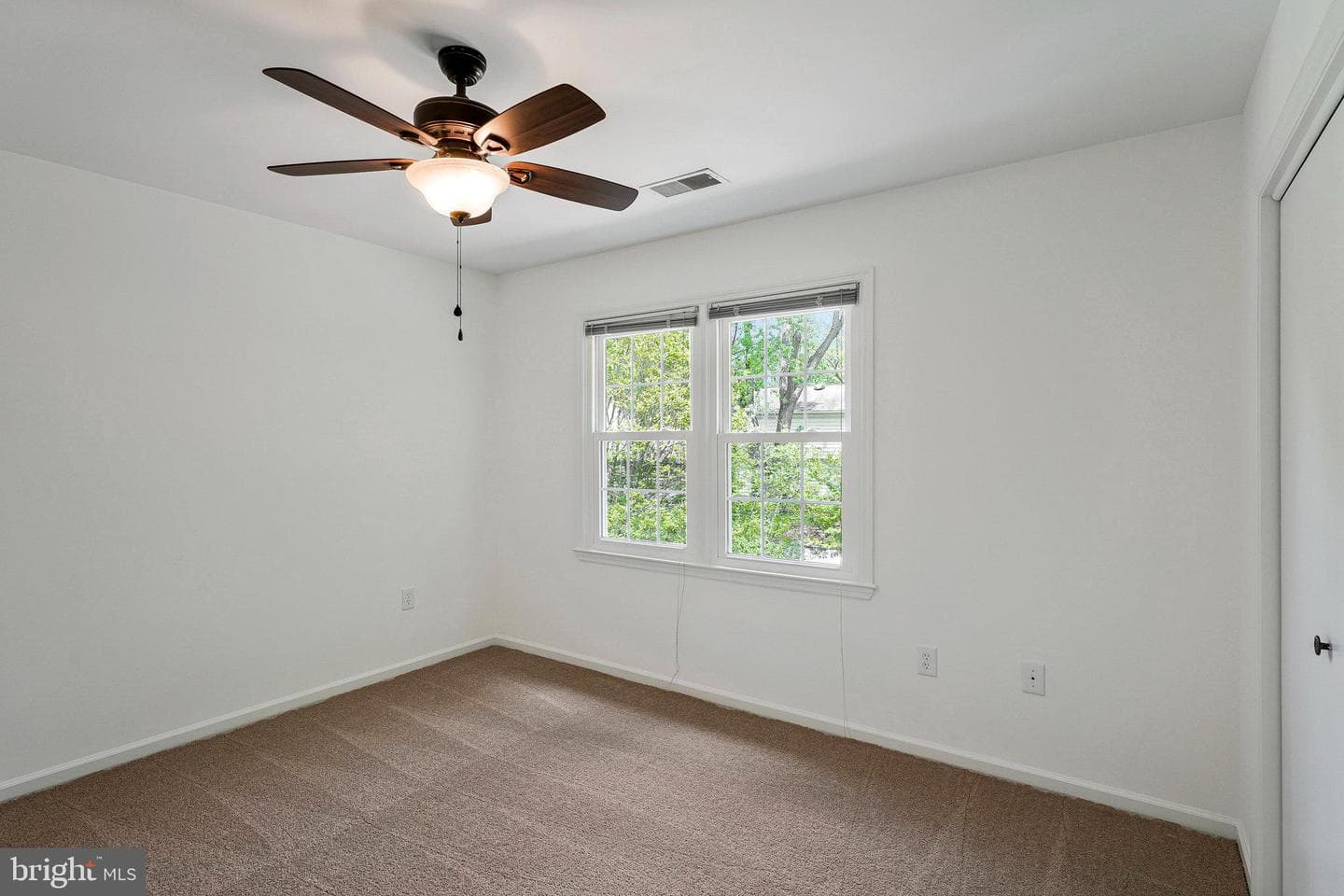 8916 Lake Braddock Drive photo 19