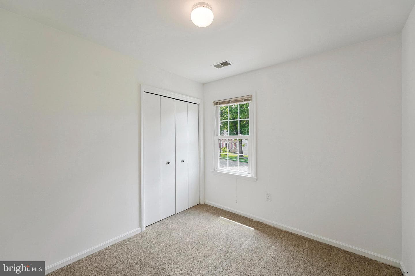 8916 Lake Braddock Drive photo 23