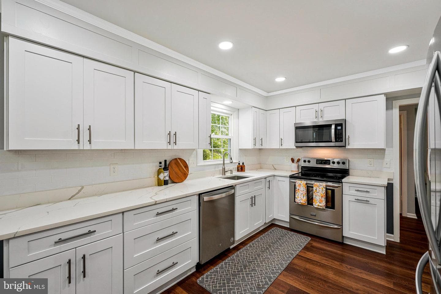 8916 Lake Braddock Drive photo 8
