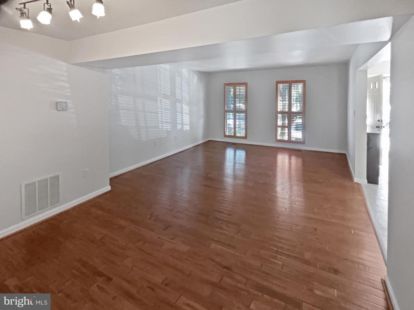 9611 Masterworks Drive photo 16