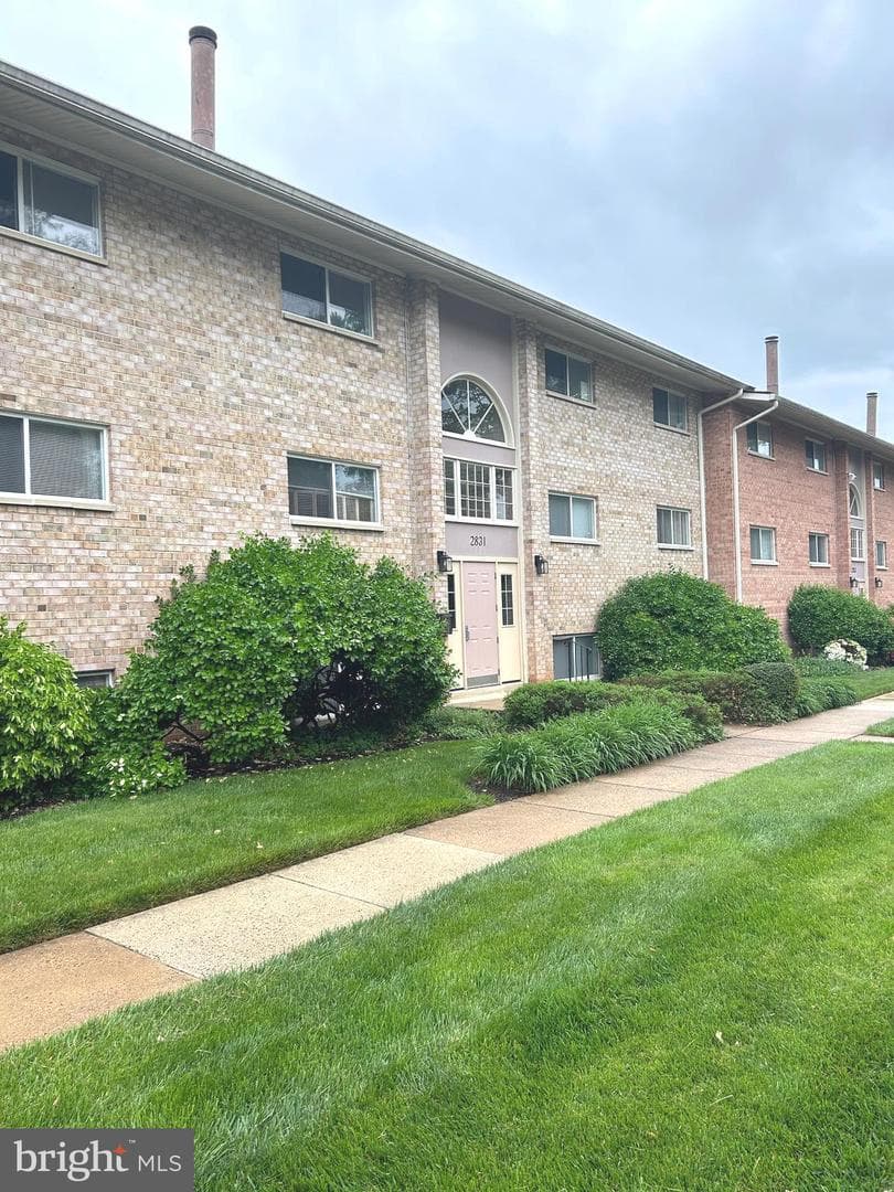 2831 Kalmia Lee Court #301