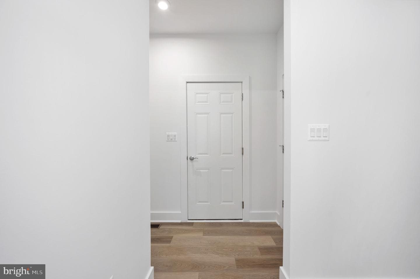 8757 Southern Oaks Place photo 32
