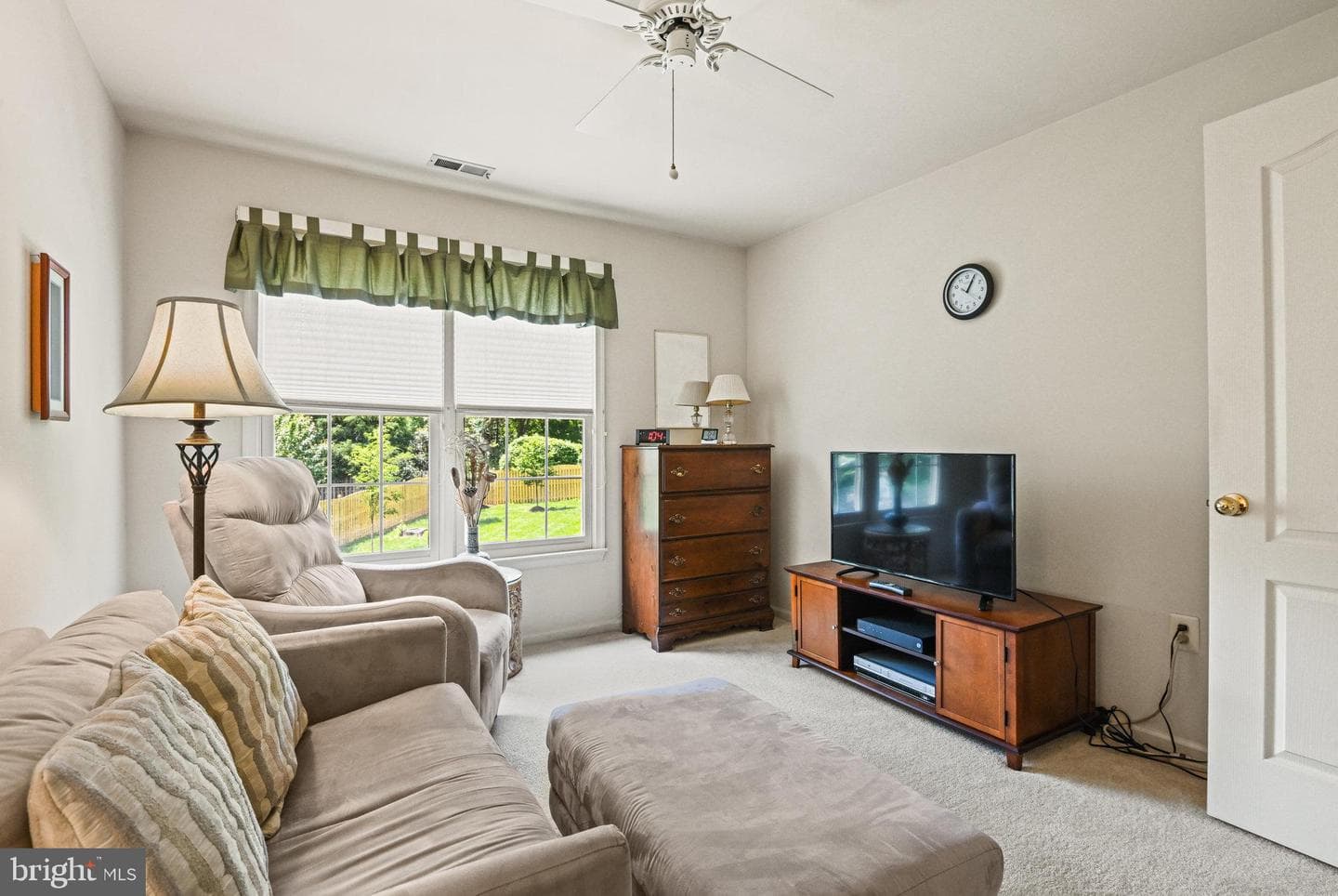 431 West Court NW photo 40