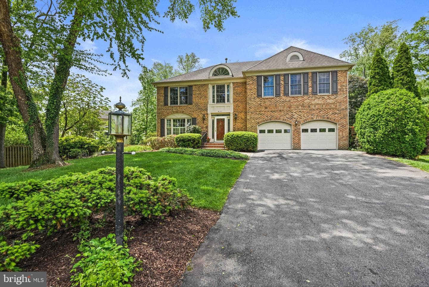 431 West Court NW photo 5