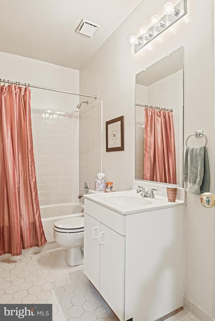 431 West Court NW photo 58