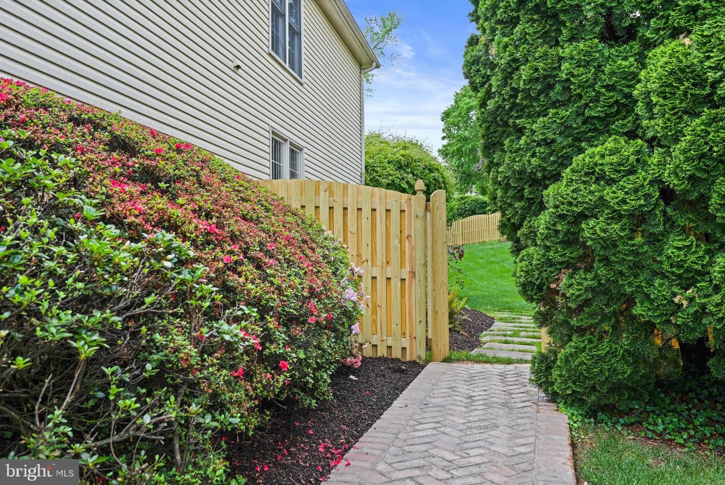 431 West Court NW photo 63