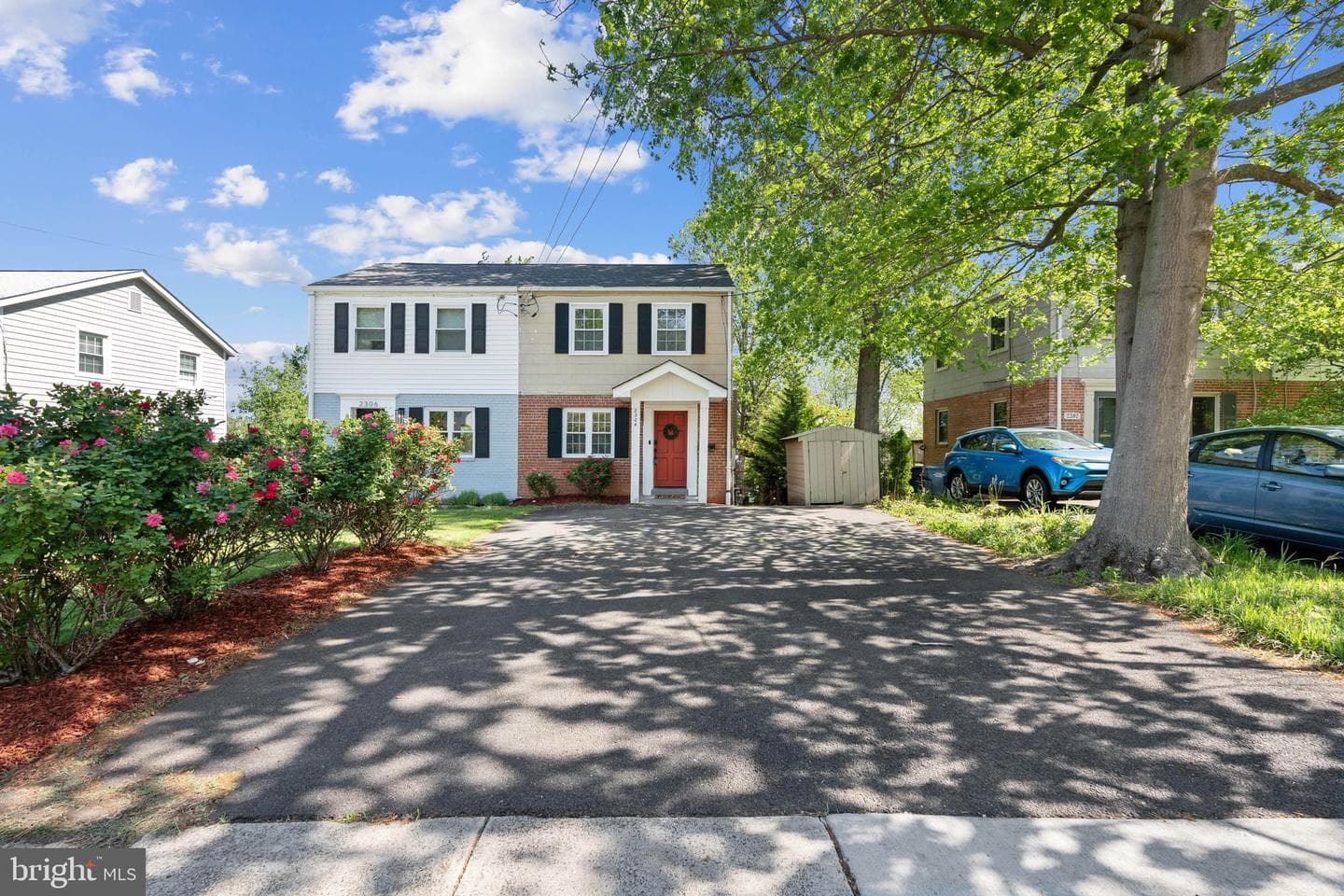 2304 Riverview Terrace photo 2
