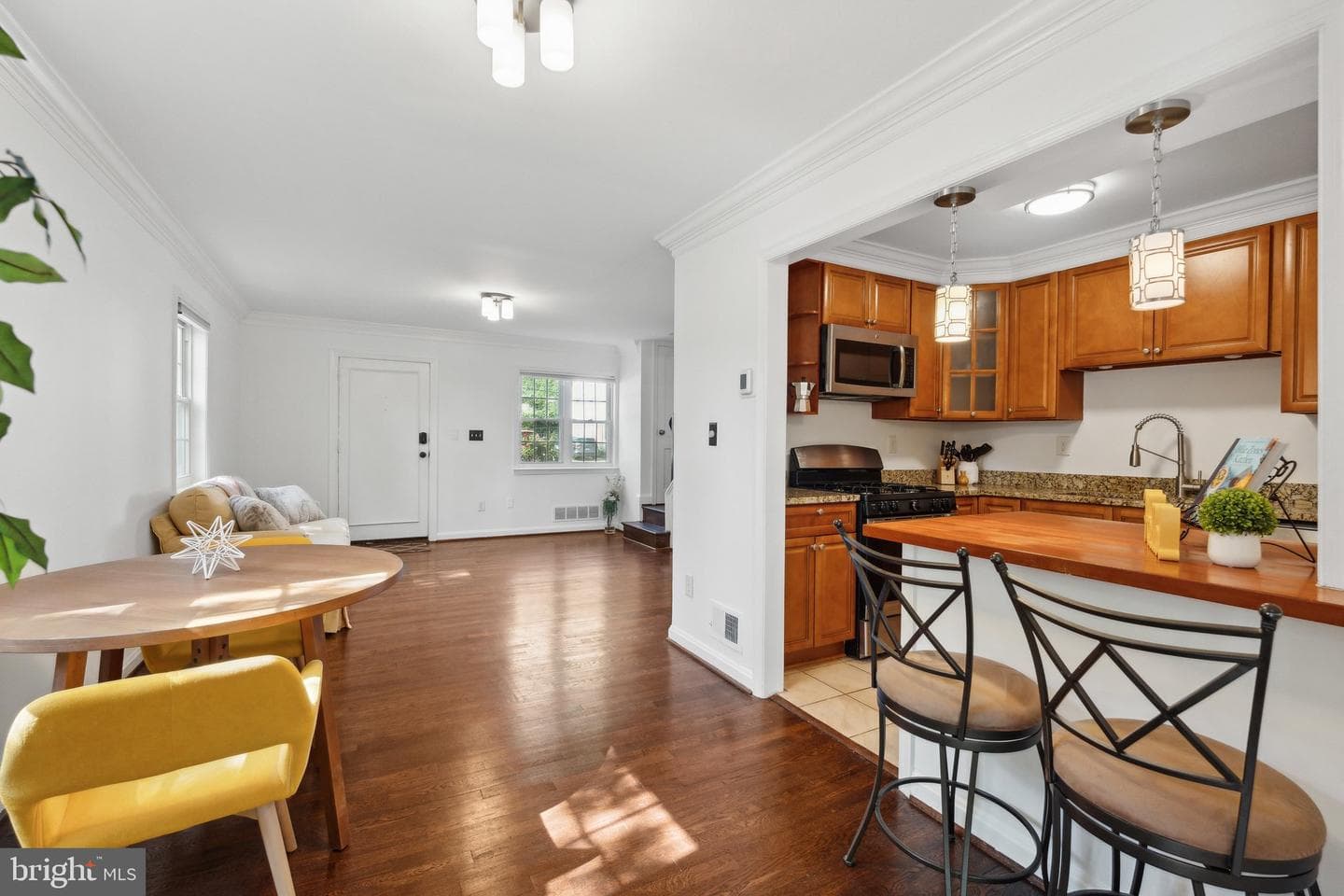 2304 Riverview Terrace photo 6