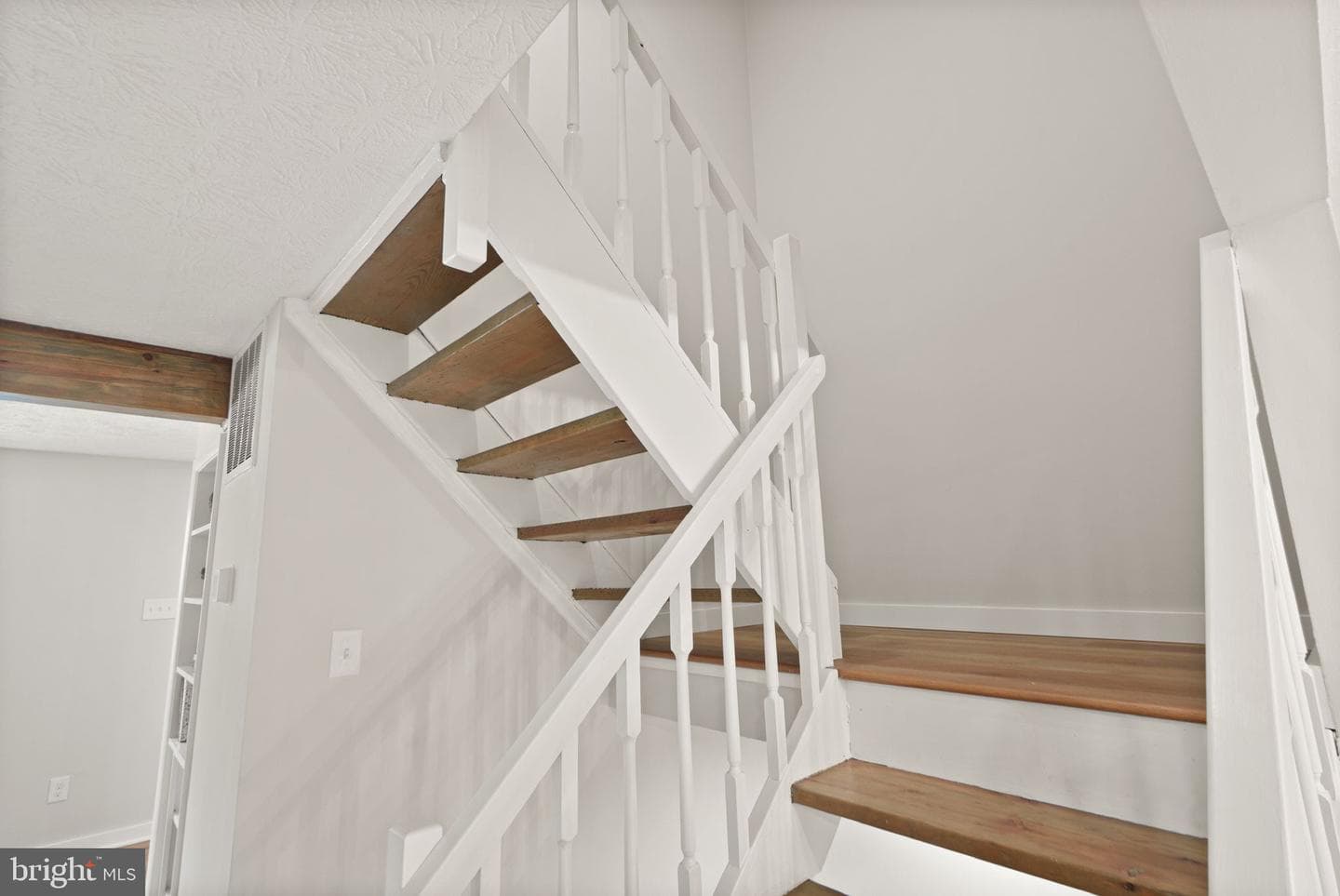 1690 Sierra Woods Court photo 20