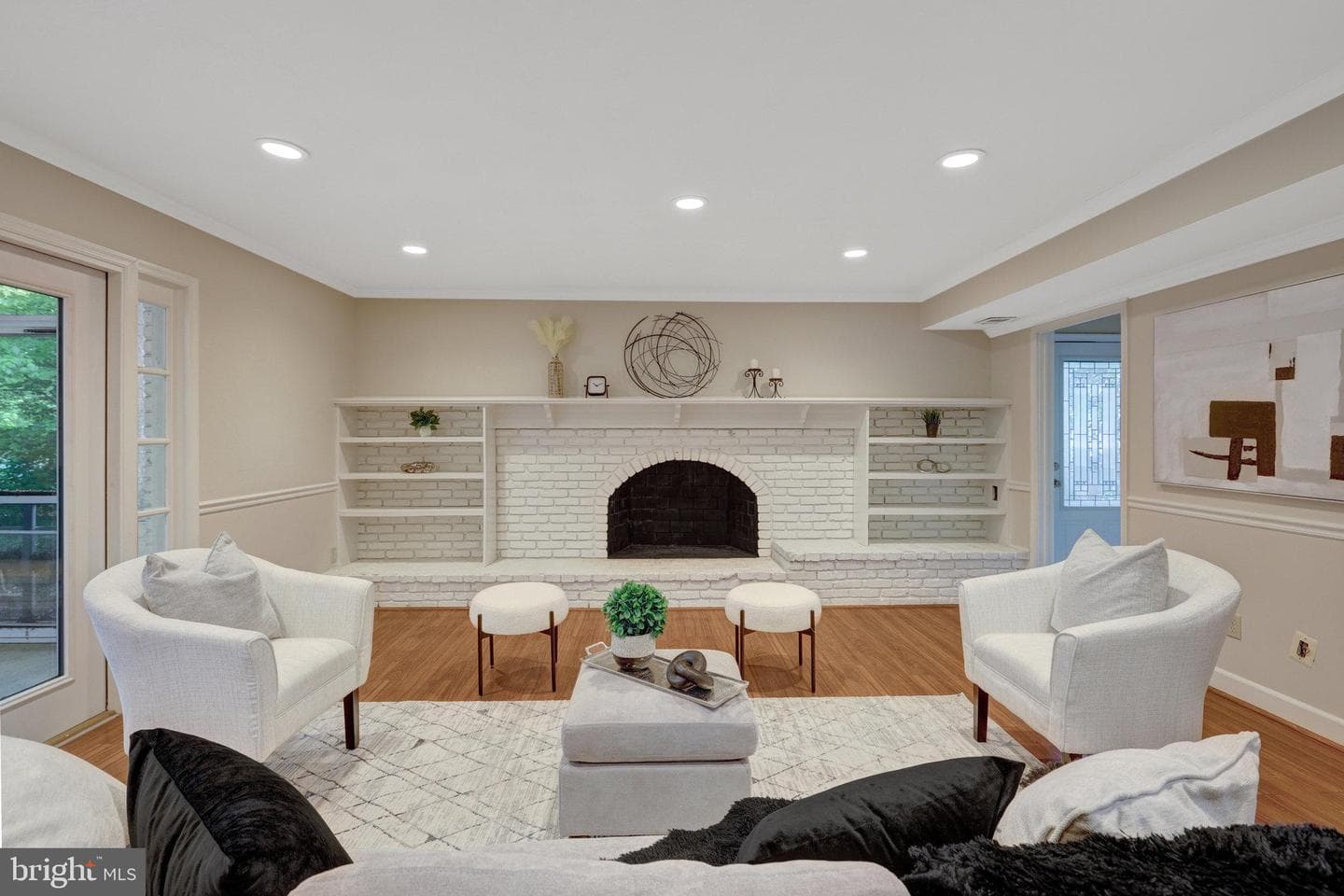 4303 S Valiant Court photo 9
