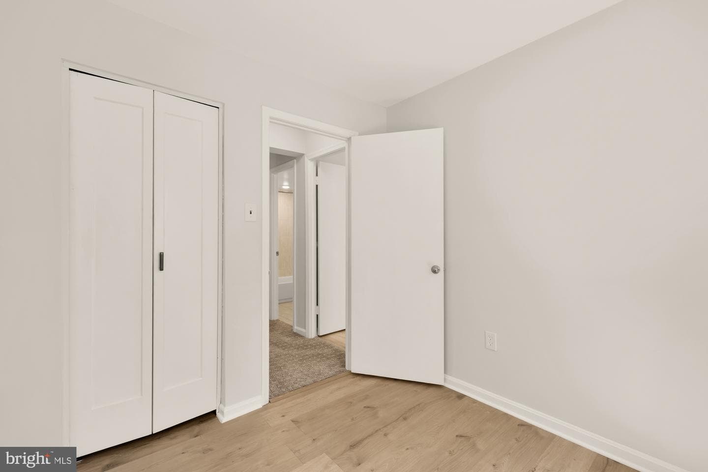 9965 Hemlock Woods Lane photo 23