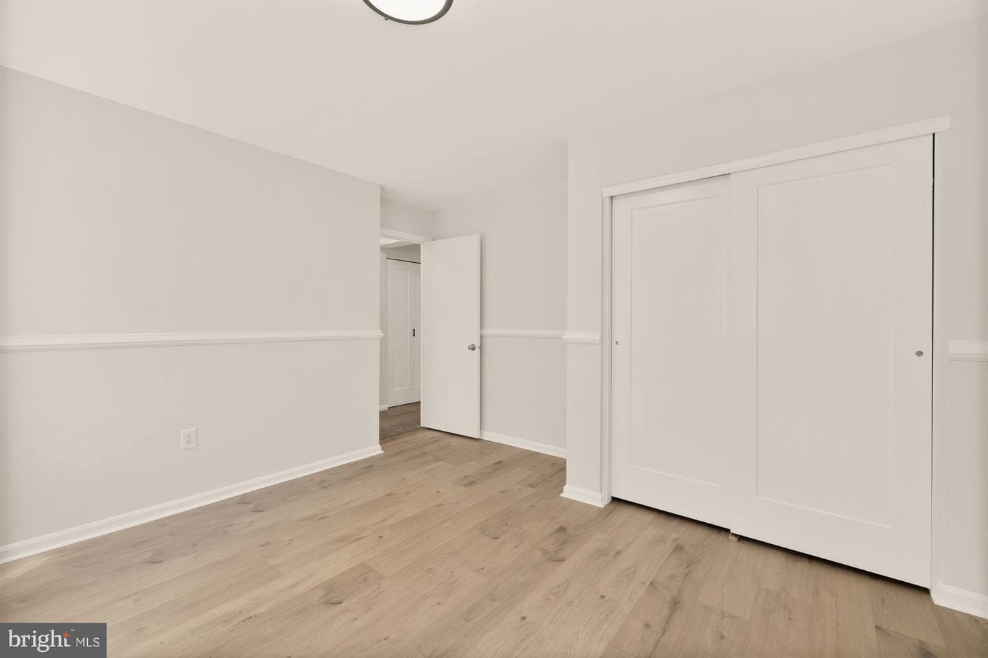9965 Hemlock Woods Lane photo 25