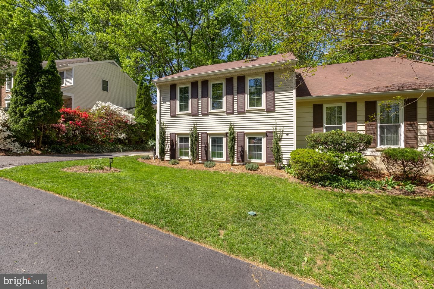 9965 Hemlock Woods Lane photo 45