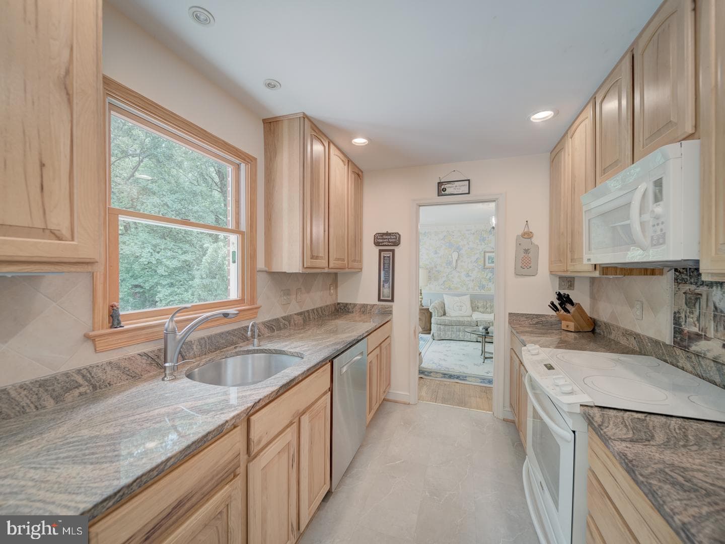 1203 Forestville Drive photo 16
