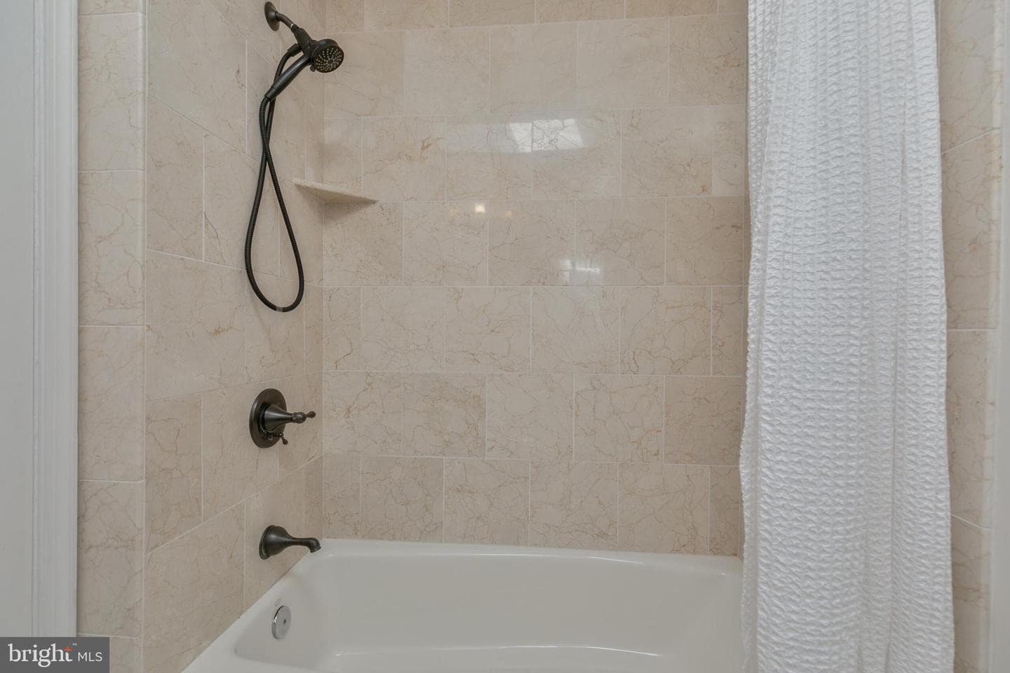 9622 Counsellor Drive NW photo 15
