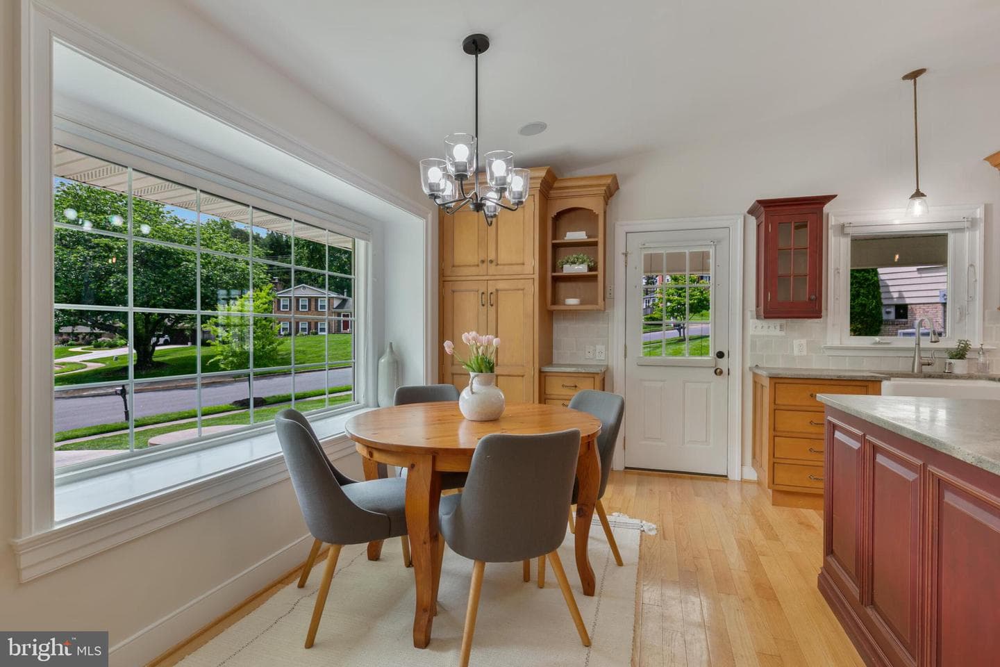 9622 Counsellor Drive NW photo 3