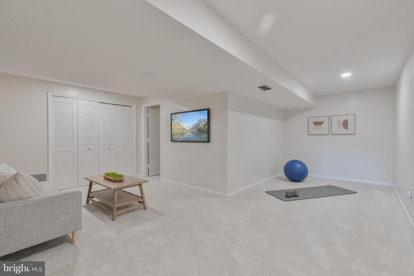 9622 Counsellor Drive NW photo 32
