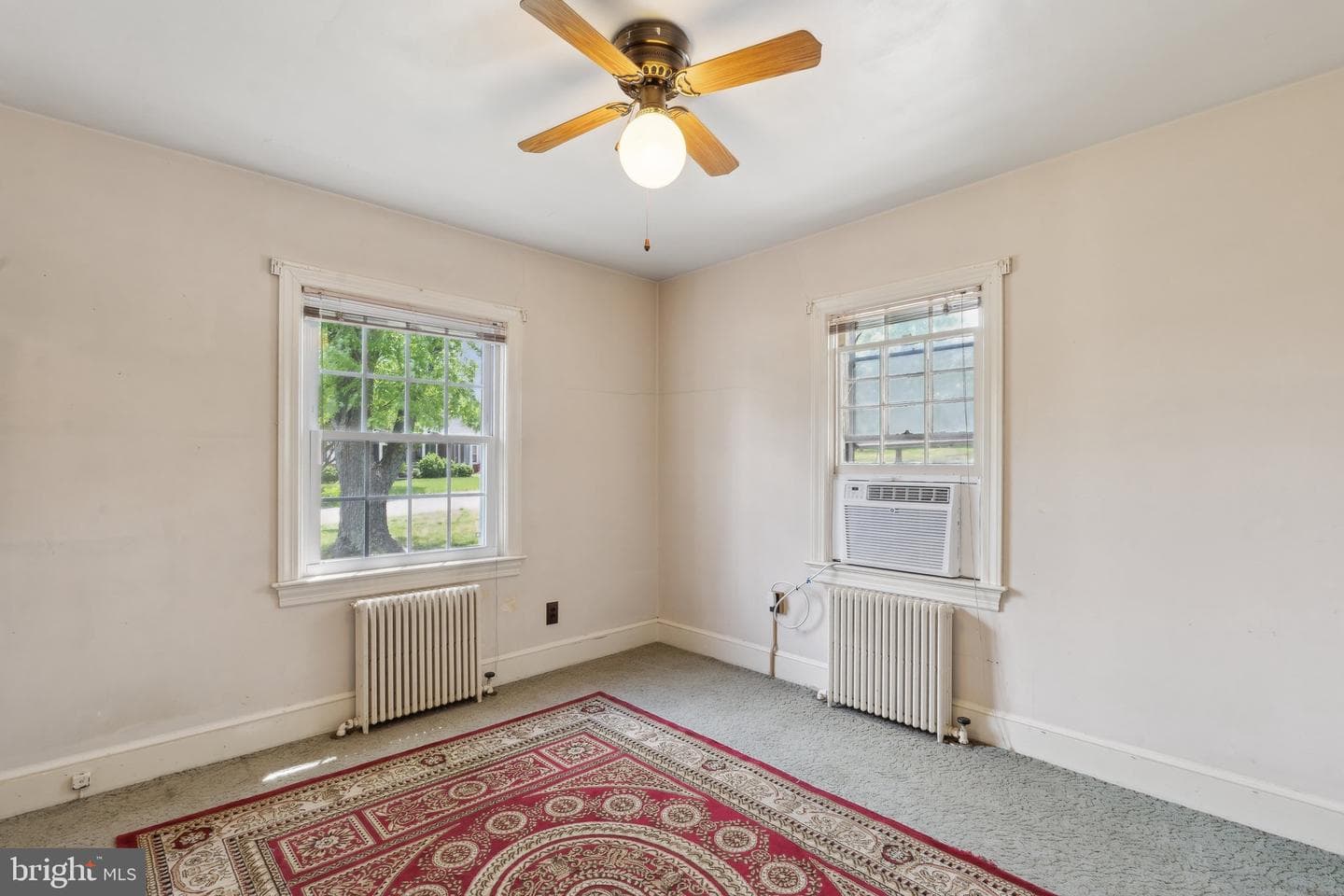 2900 Franklin Street photo 6