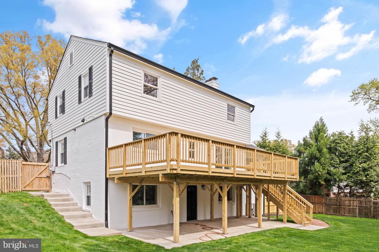 913 Dewolfe Drive photo 43