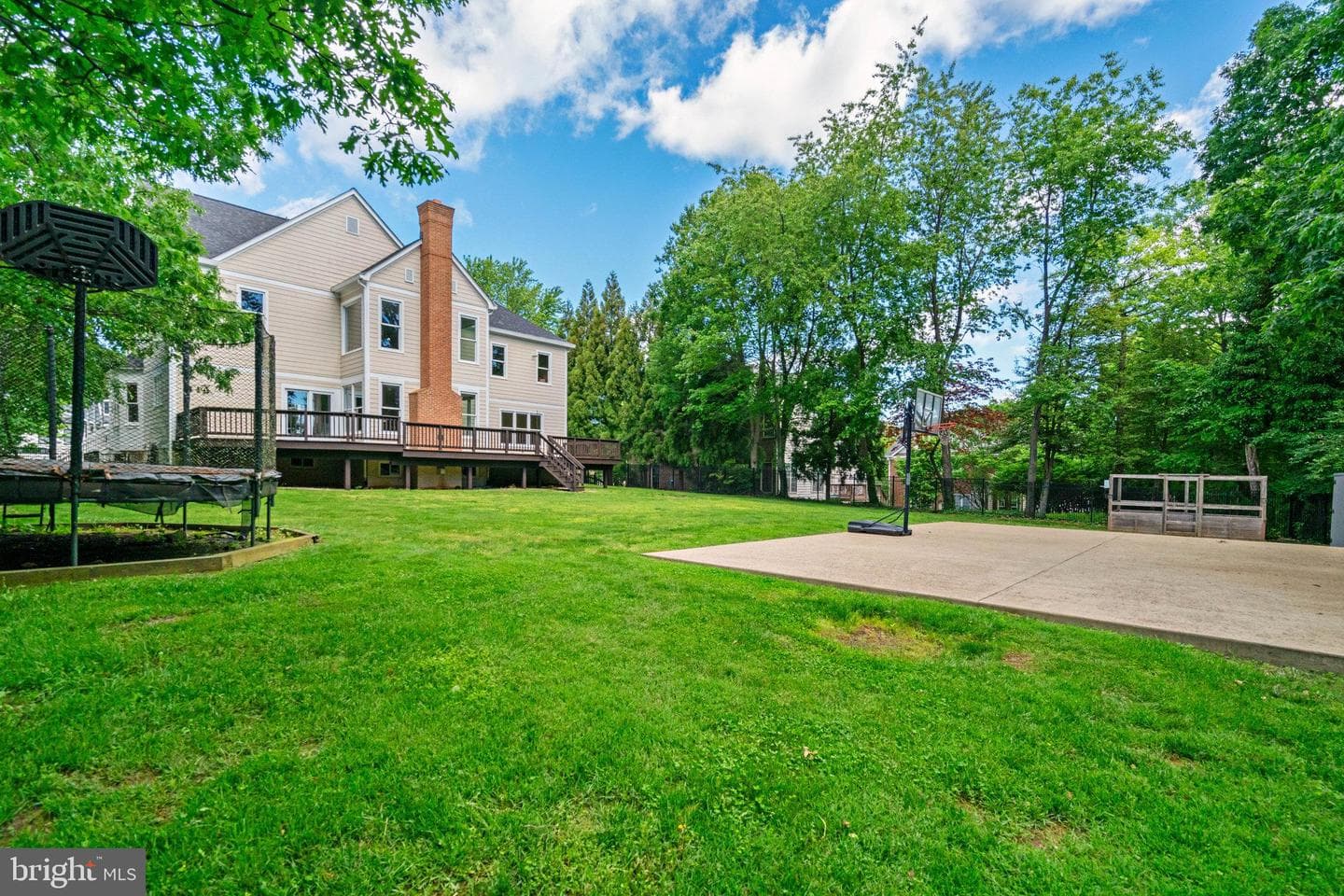 2317 Chestnut Hill Avenue photo 39