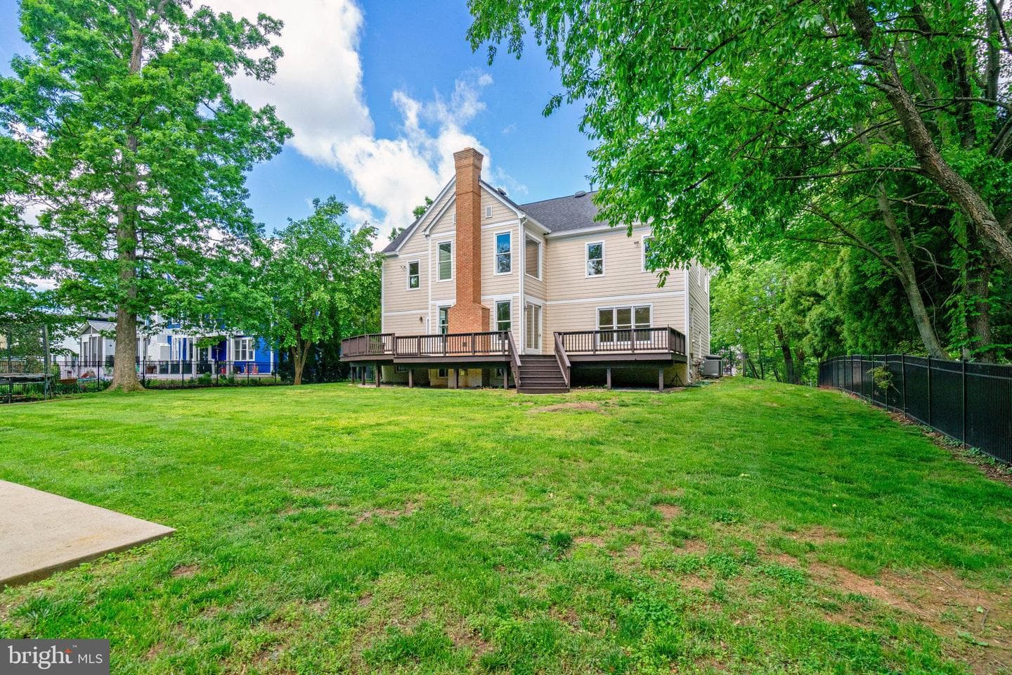 2317 Chestnut Hill Avenue photo 40