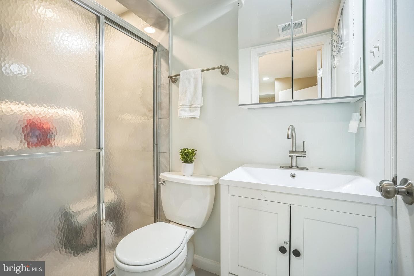 4311 Birchlake Court photo 7