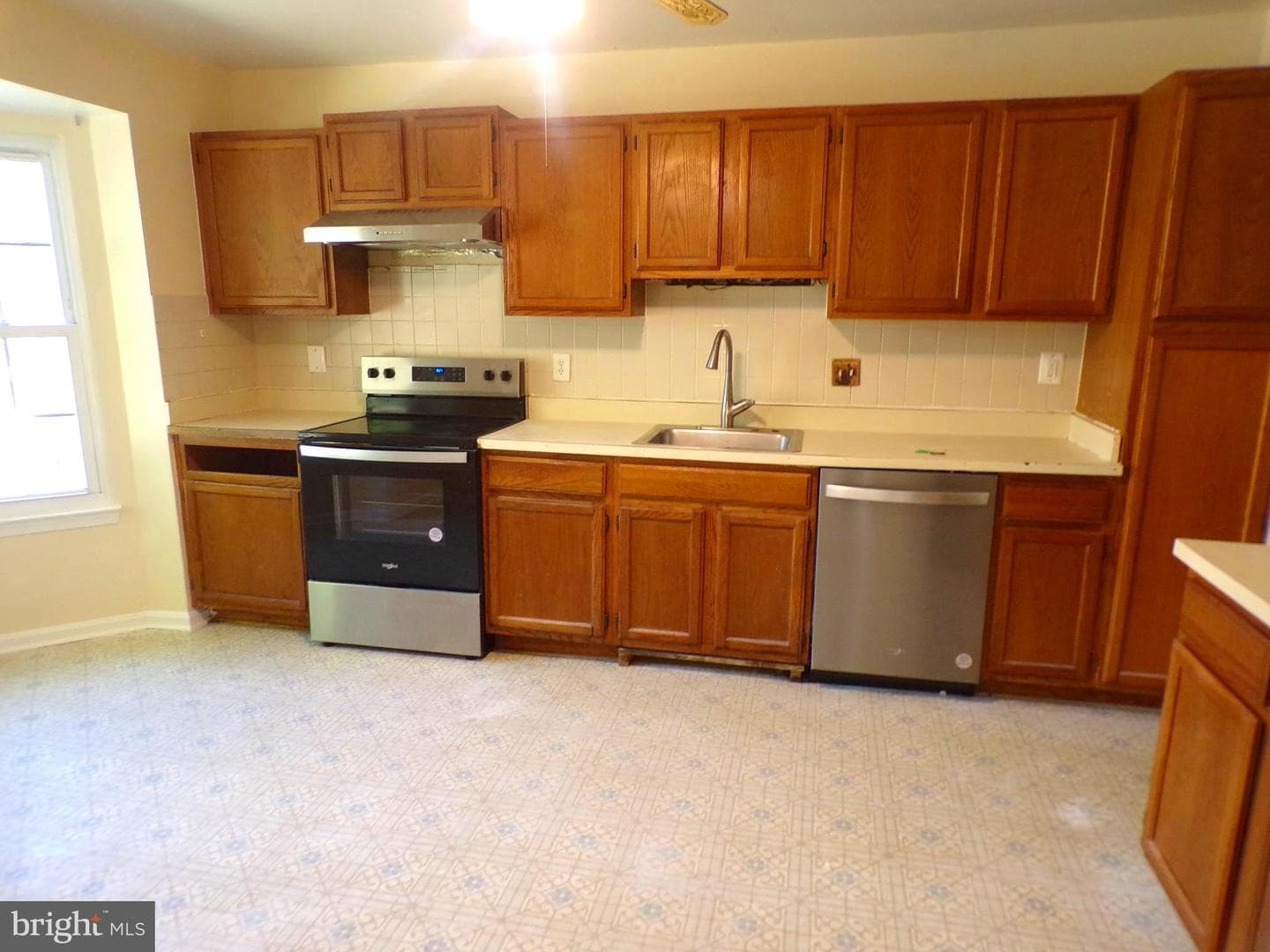 7659 Southern Oak Drive photo 3