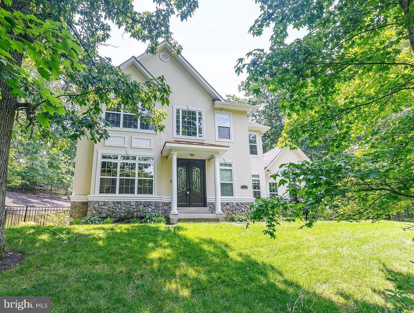 7140 Barry Road photo 1