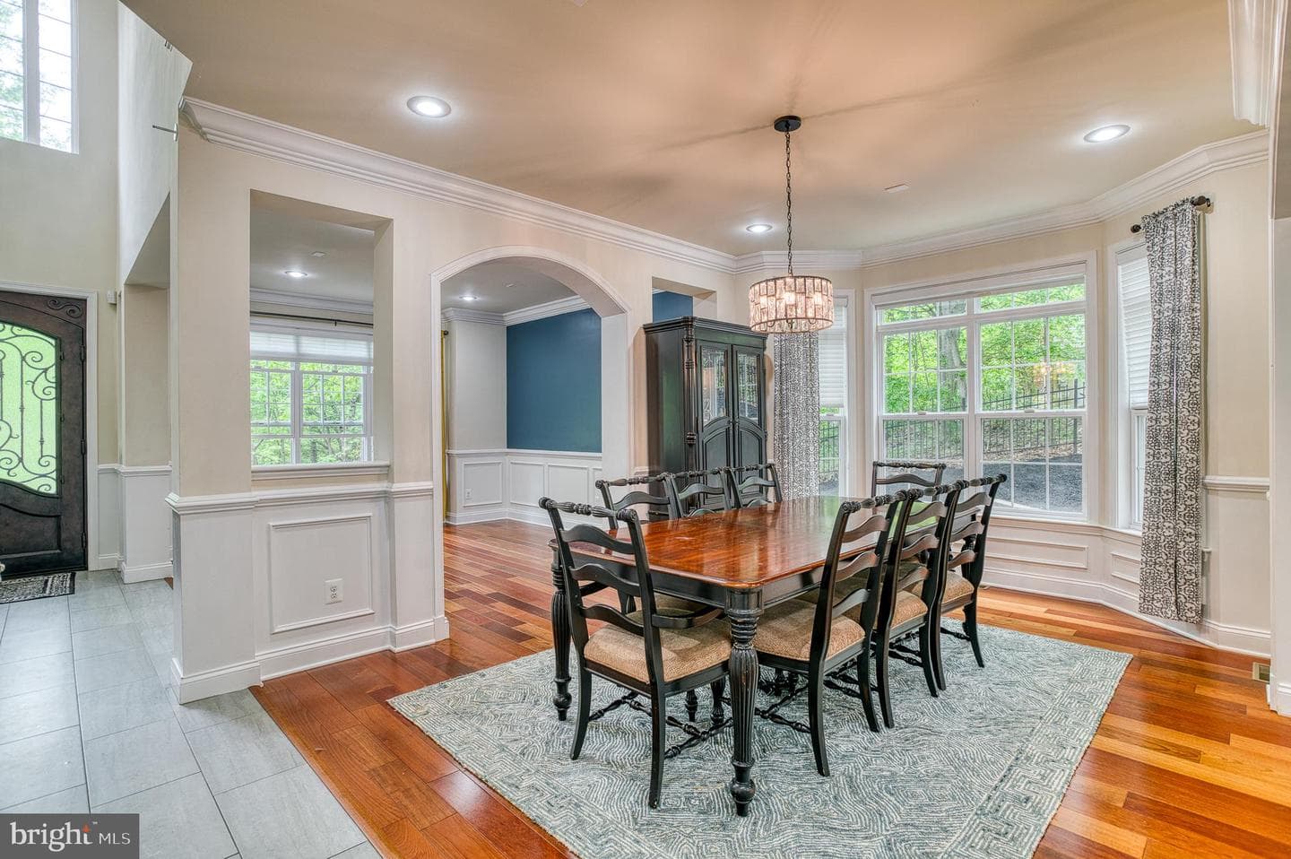 7140 Barry Road photo 13