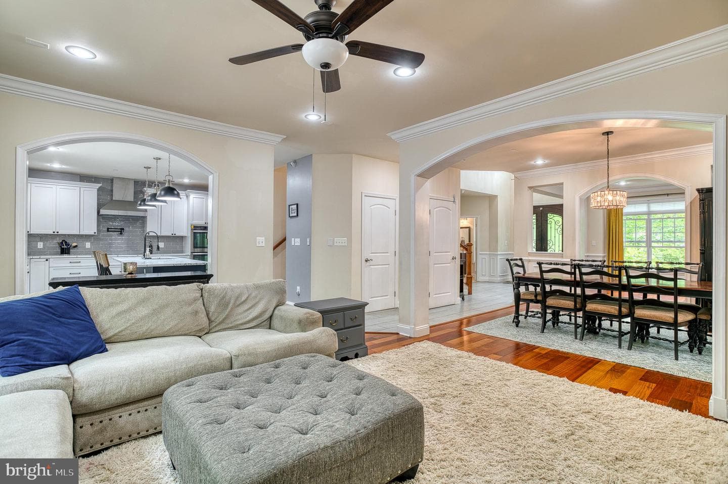 7140 Barry Road photo 14