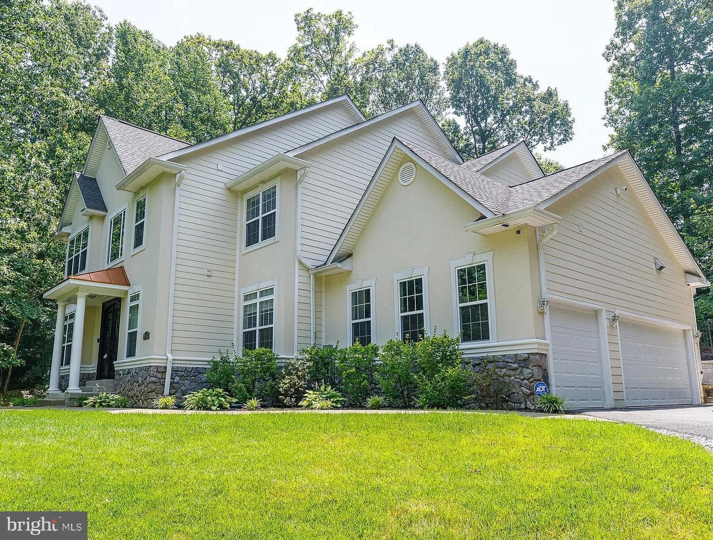 7140 Barry Road photo 2