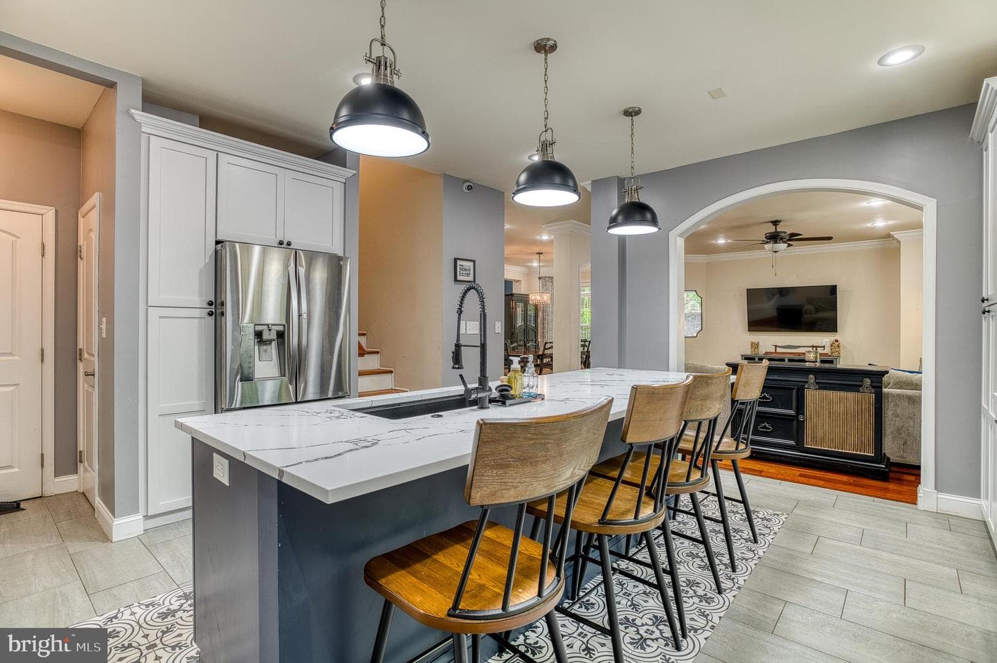 7140 Barry Road photo 20