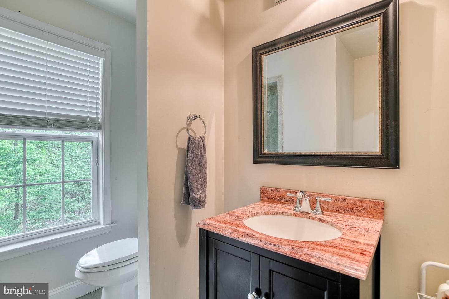 7140 Barry Road photo 37