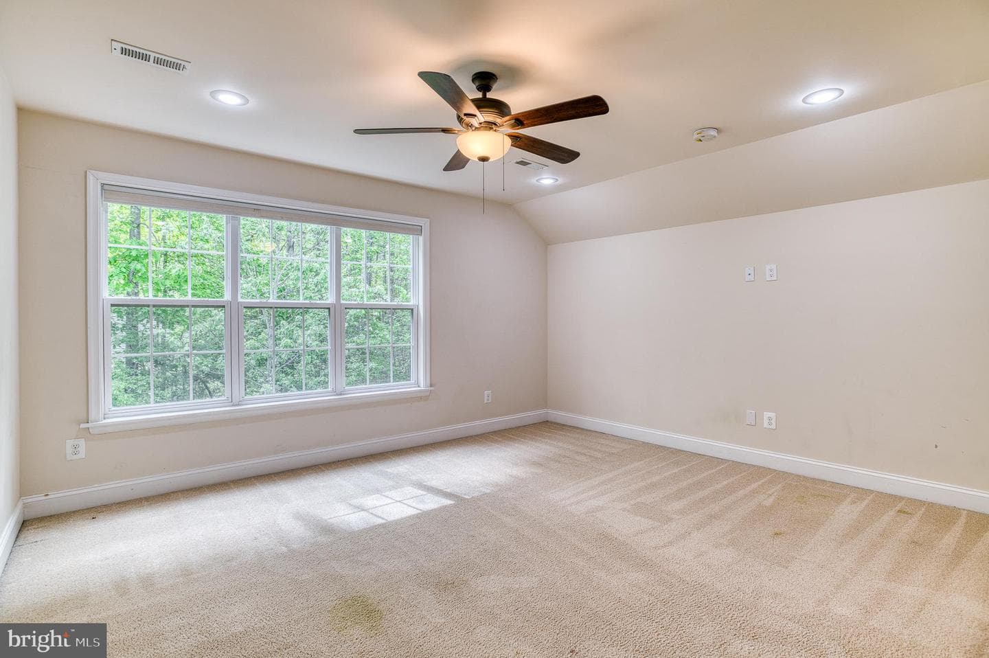 7140 Barry Road photo 39