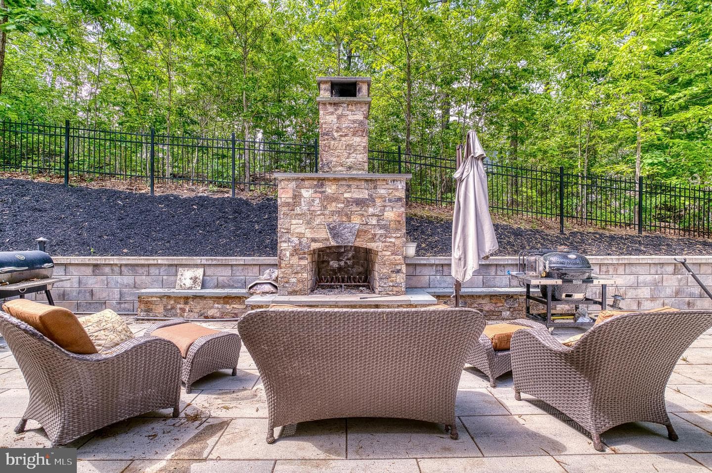 7140 Barry Road photo 51