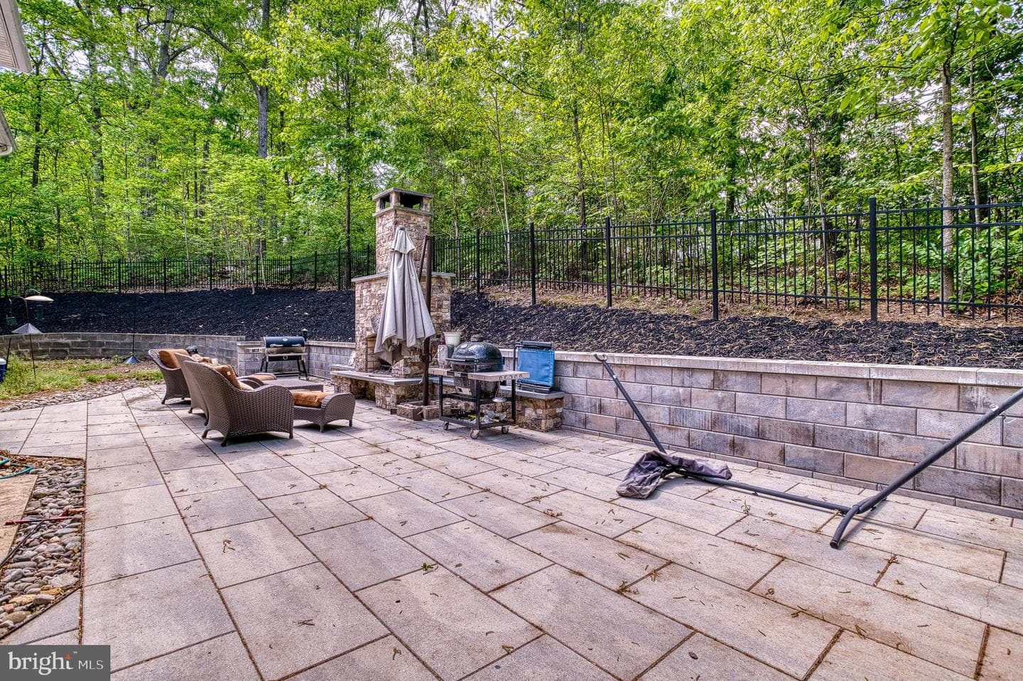 7140 Barry Road photo 52
