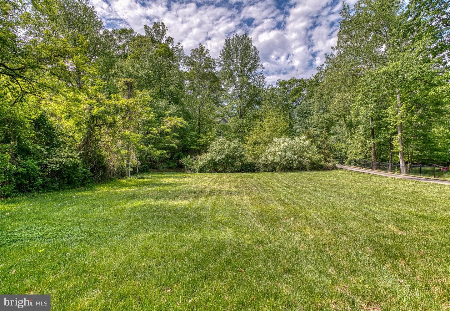 7140 Barry Road photo 56