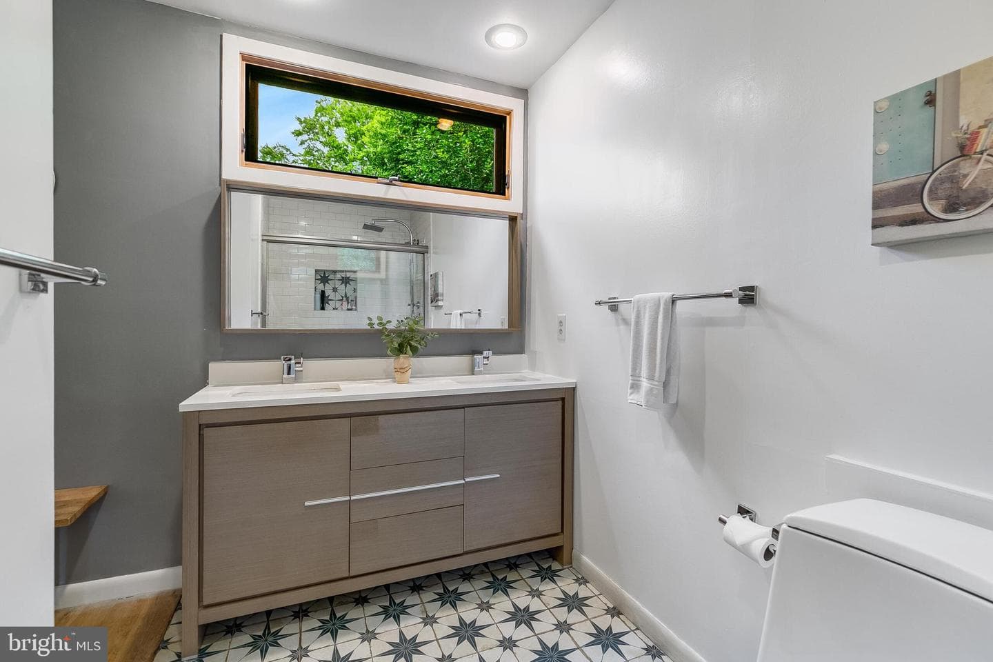 6885 Melrose Drive photo 17